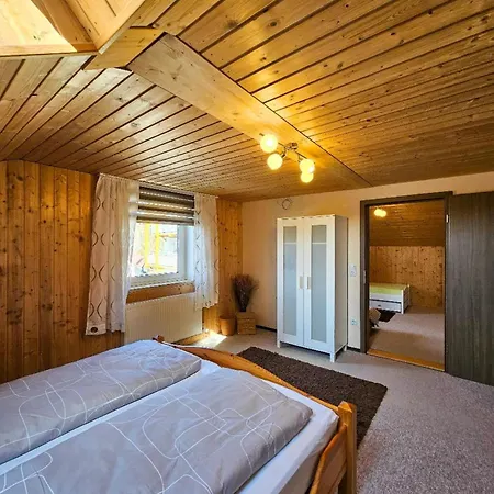 Baumann Mit Garten Furth im Wald