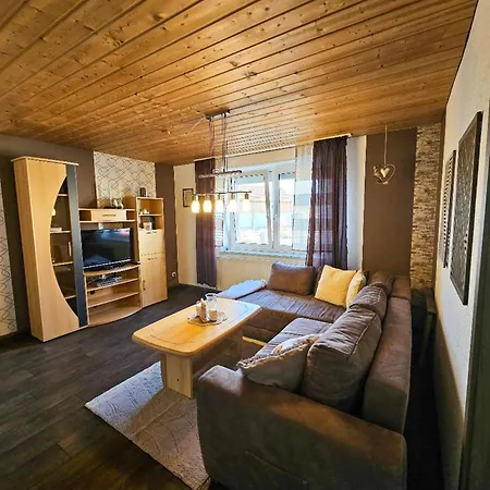 Feriehus Baumann Mit Garten